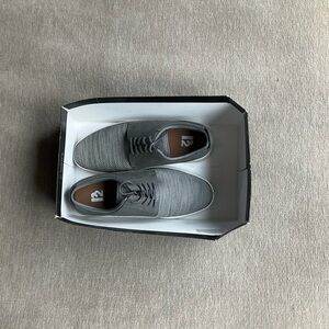 NEW! R2 Shoes Men’s Karamo Size 8 1/2 Gray